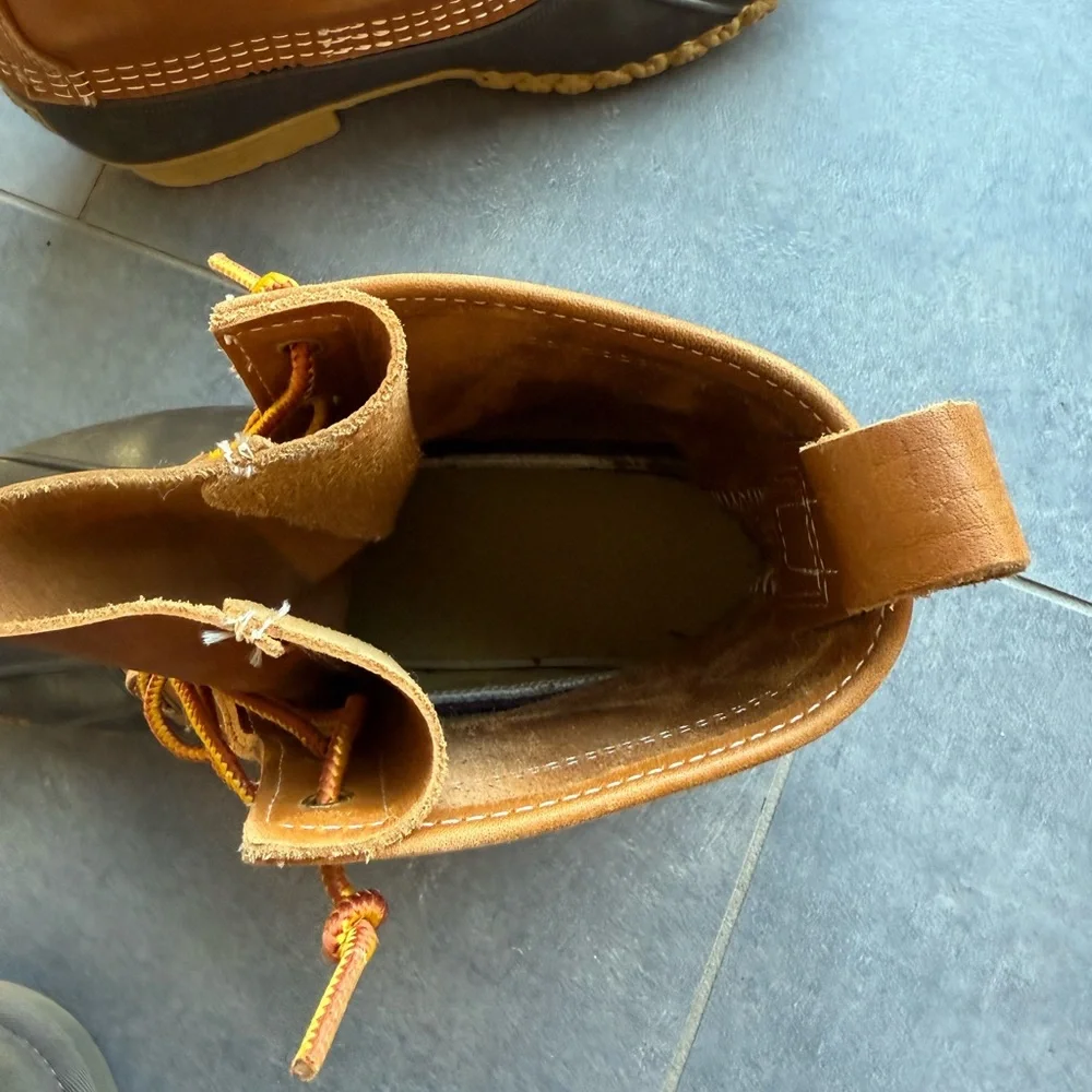 LL Bean women’s duck boots, size 9. Brown. Not lined. - Picture 3 of 4